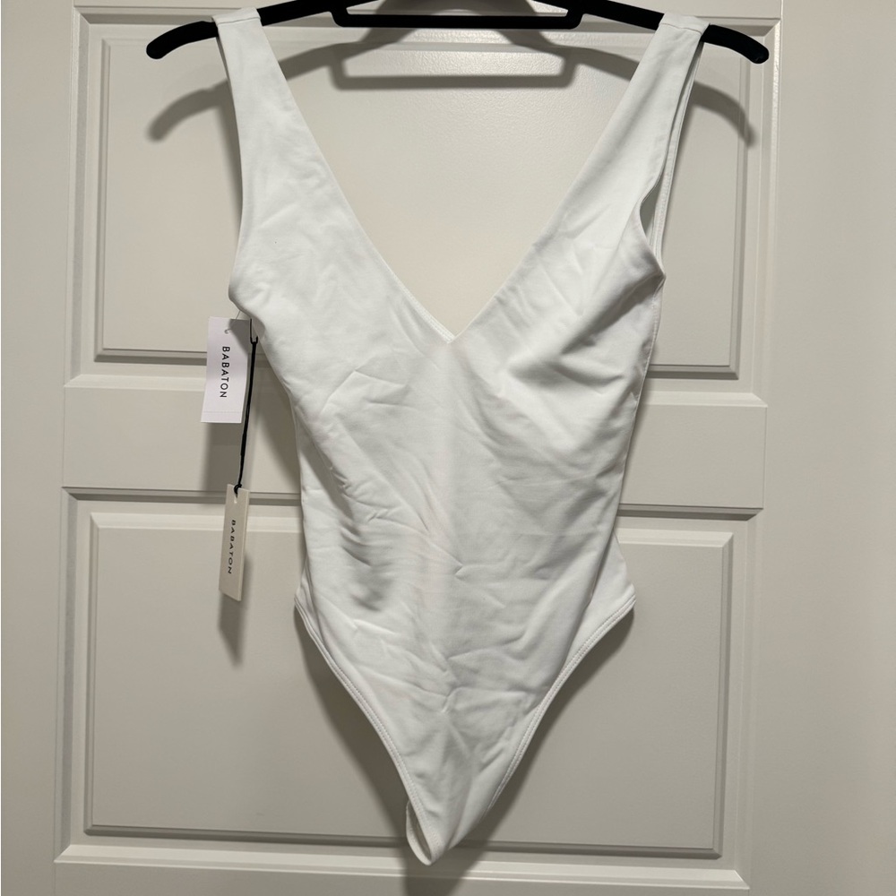 Aritzia White Bodysuit size xs never worn